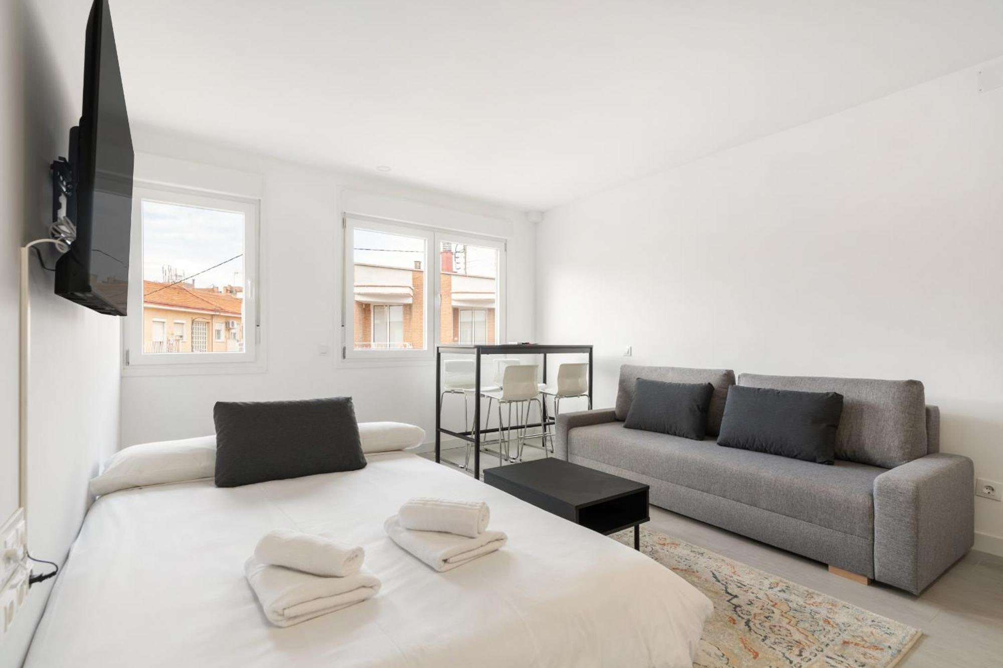 Madriver Apartamentos Reformados Con Parking Gratuito Экстерьер фото