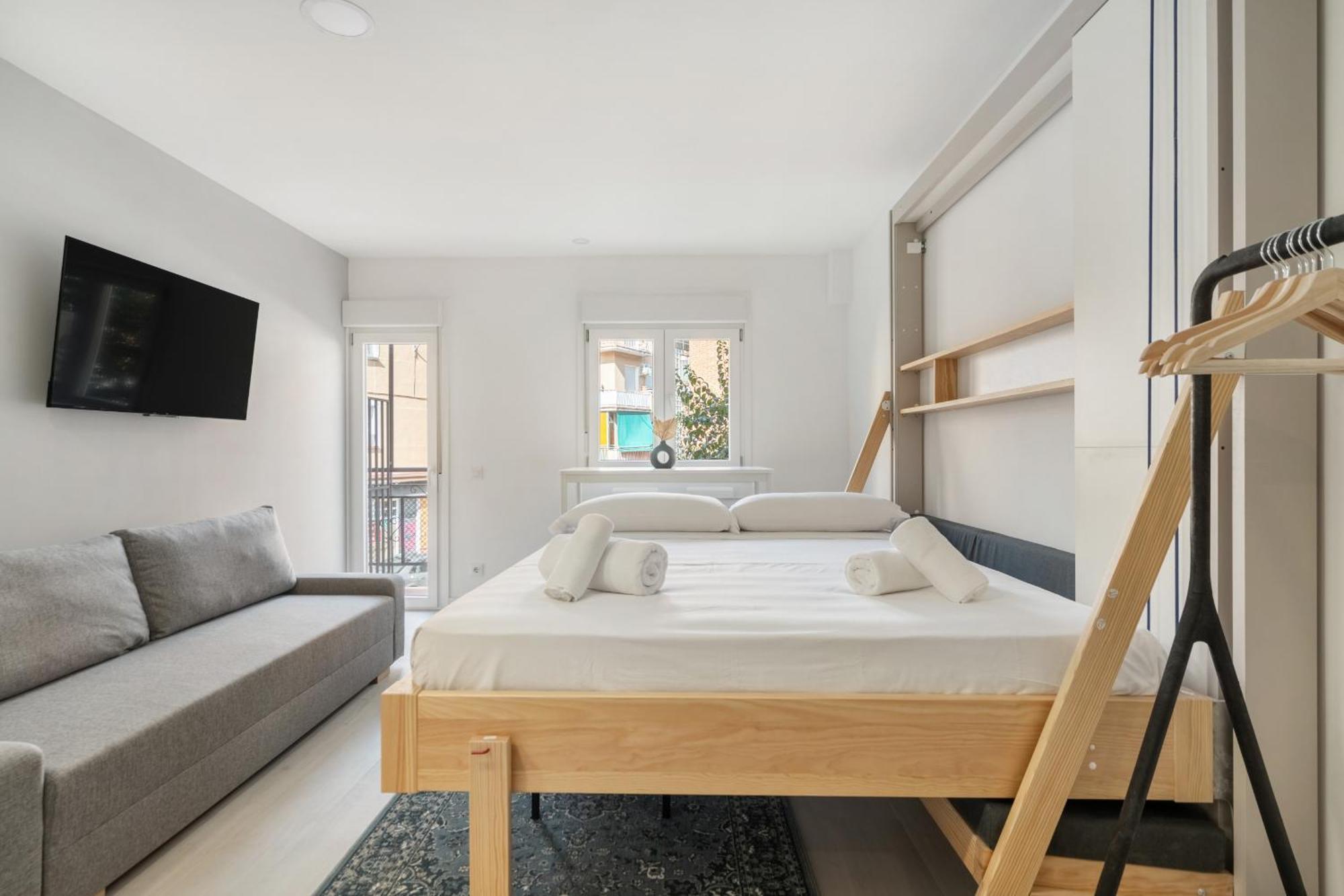 Madriver Apartamentos Reformados Con Parking Gratuito Экстерьер фото