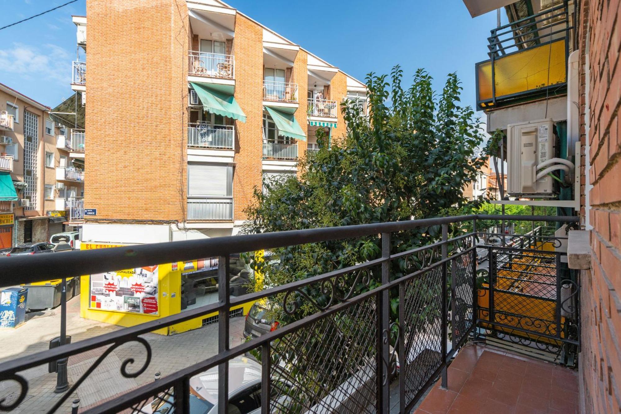 Madriver Apartamentos Reformados Con Parking Gratuito Экстерьер фото