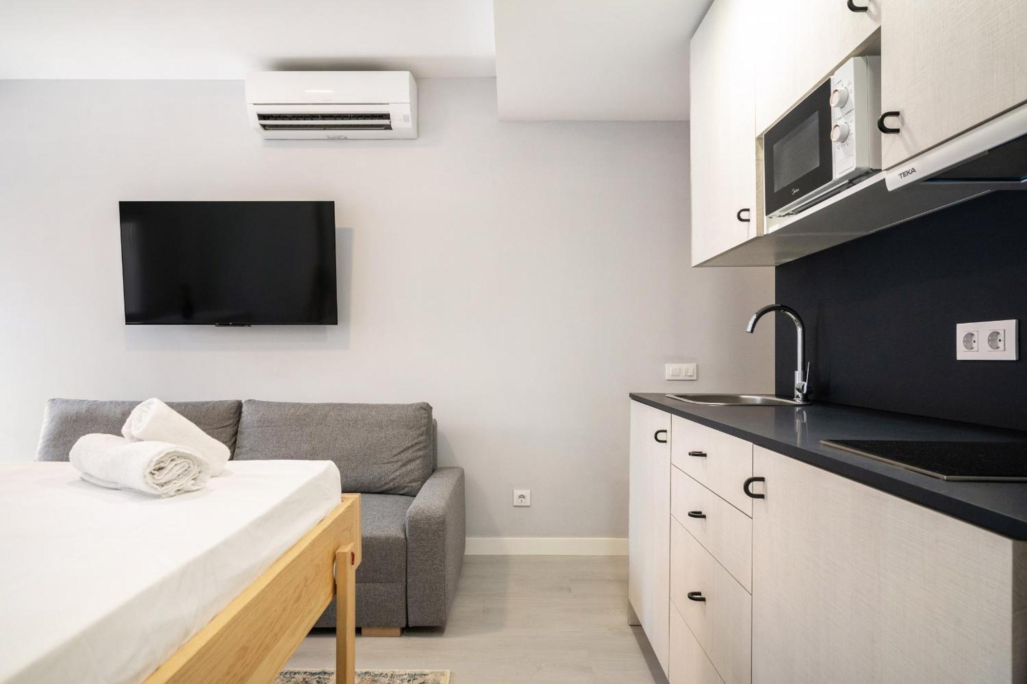 Madriver Apartamentos Reformados Con Parking Gratuito Экстерьер фото