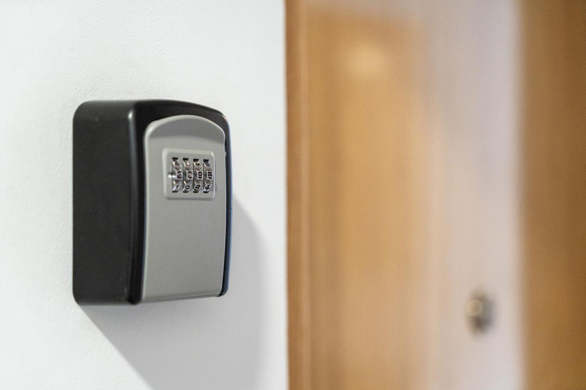 Madriver Apartamentos Reformados Con Parking Gratuito Экстерьер фото